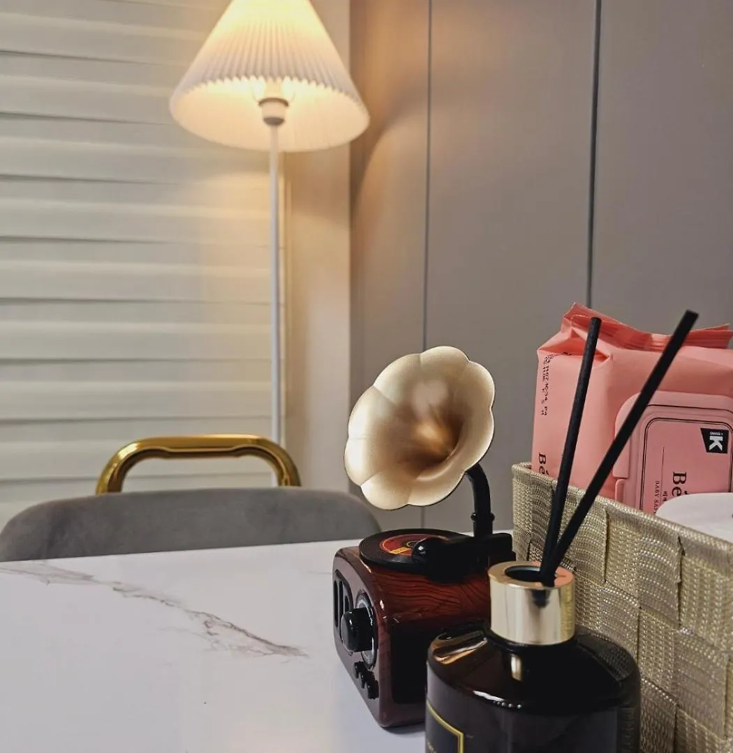 Willa Clean And Stylish Two-Room Near Hwagok Station Seul